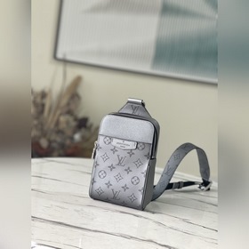 LV Модель： M30833 Сумка через плечо Изготовлена из кожи парусины