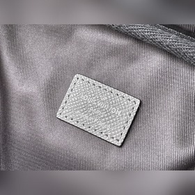 LV Модель： M30859 Серый Новая модель сумки через плечо с крестоо