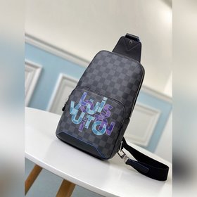 LV Модель N40275 Avenue — это спортивный рюкзак. Изготовлена из к