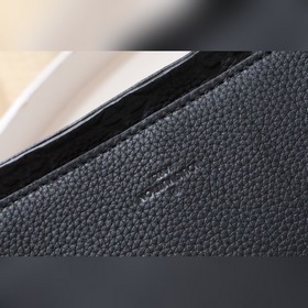 LV Артикул： M58487 Сумка из черной кожи с тиснением, элегантный