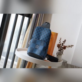 LV AVENUE Серия сумок на грудь Артикул： N40403, полностью синий