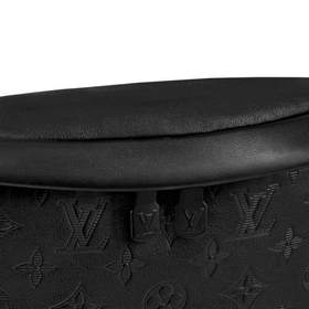 LV Monogram Shadow Теленая кожа Поясная сумка с отделкой из кожи 
