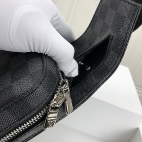 LV Модель： N51994 Черный поясной чехол  Модная сумка, названная 