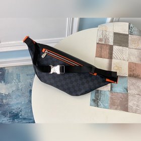 LV Модель M40161 Новая сумка на пояс BUMBAG Изготовлен из класси