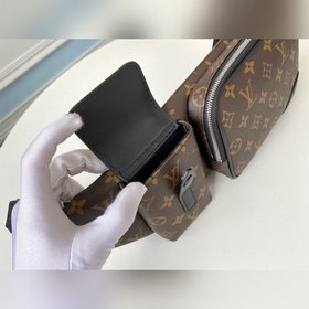 LV Модель M45337 BUMBAG Нагрудная сумка Эта поясная сумка, изгото