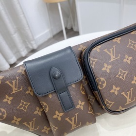 LV Модель M45337 BUMBAG Нагрудная сумка Эта поясная сумка, изгото