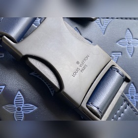 LV Артикул： M45729 Поясная сумка Discovery Изготовлен из телячь