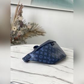 LV Артикул： M45729 Поясная сумка Discovery Изготовлен из телячь
