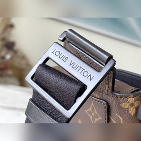 LV Модель： M45807 Фиолетовый поясной чехол Сумка оснащена магнит