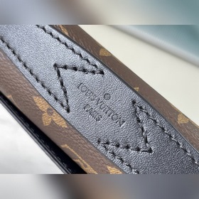 LV Модель： M45807 Фиолетовый поясной чехол Сумка оснащена магнит