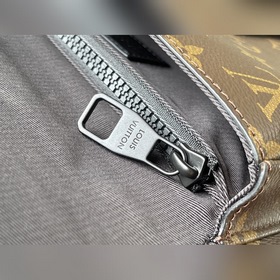 LV Модель： M45807 Зеленый поясной чемодан Сумка оснащена магнитн