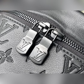 LV Артикул： M46036 Поясная сумка Изготовлена из мягкой кожи с т