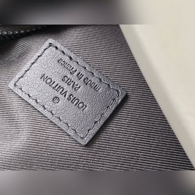 LV Артикул： M57289 Поясная сумка Discovery Изготовлен из мягкой