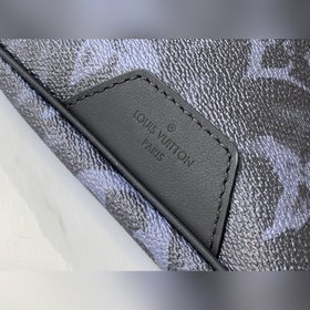 LV Артикул： M57276  Поясная сумка Discovery Модель с мотивом Mo