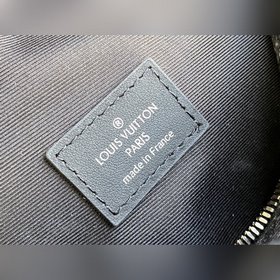 LV Артикул： M57276  Поясная сумка Discovery Модель с мотивом Mo