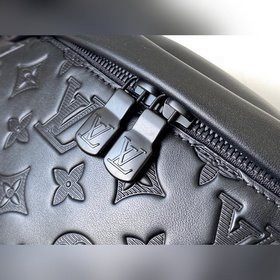 LV Артикул： M44388 Поясная сумка Discovery Изготовлен из мягкой