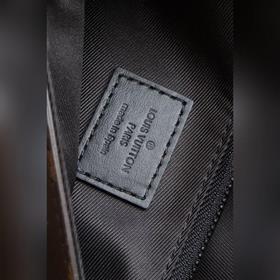 LV 【S Lock Sling поясная сумка】 Артикул： M45807 Сумка С магнитн