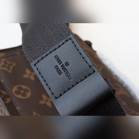 LV 【S Lock Sling поясная сумка】 Артикул： M45807 Сумка С магнитн