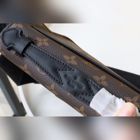 LV 【S Lock Sling поясная сумка】 Артикул： M45807 Сумка С магнитн