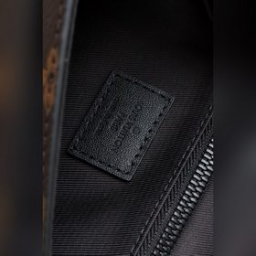 LV 【S Lock Sling поясная сумка】 Артикул： M45807 Сумка С магнитн
