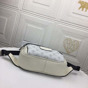 LV Артикул： 30245 Лимитированная серия Outdoor поясная сумка Соч