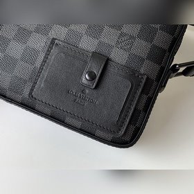 LV Модель M44165 Черный Alpha почтовая сумка Изготовлена из ткани