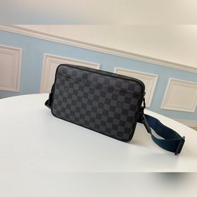 LV Модель M44165 Черный Alpha почтовая сумка Изготовлена из ткани