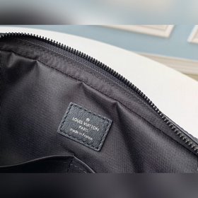 LV Модель M44165 Черный Alpha почтовая сумка Изготовлена из ткани