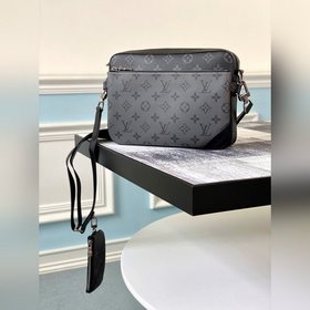 LV Модель M69443 Trio Почтовая сумка Изготовлена из ткани Monogra