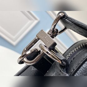 LV Модель M69443 Trio Почтовая сумка Изготовлена из ткани Monogra