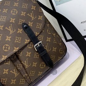 LV Модель M41643 N41500 Christopher Почтовая сумка Сочетает в себ