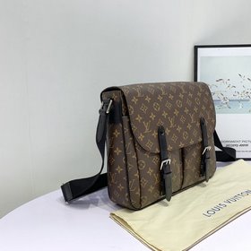 LV Модель M41643 N41500 Christopher Почтовая сумка Сочетает в себ