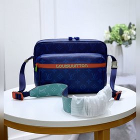LV Messenger Small Messenger Bag, модель M43843  Новая сумка-мес