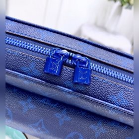 LV Messenger Small Messenger Bag, модель M43843  Новая сумка-мес