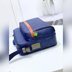 LV Messenger Small Messenger Bag, модель M43843  Новая сумка-мес