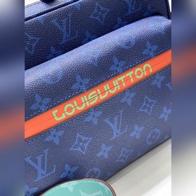 LV Messenger Small Messenger Bag, модель M43843  Новая сумка-мес