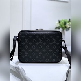 LV Модель M30242 M30233 OUTDOOR Почтовая сумка Louis Vuitton встр