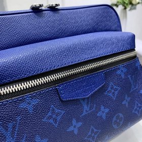 LV Модель M30242 M30233 OUTDOOR Почтовая сумка Louis Vuitton встр