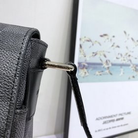 LV Модель M41643 N41500 Christopher Почтовая сумка Сочетает в себ