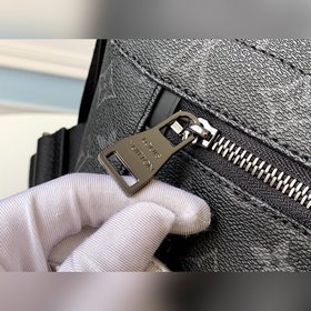 LV Модель M40539 EXPLORER Почтовая сумка среднего размера Идеаль