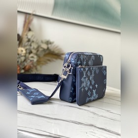 LV Артикул： M57840 Сумка Trio Сумка с зернистой кожей, пропитан
