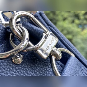 LV Артикул： M57840 Сумка Trio Сумка с зернистой кожей, пропитан