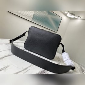 LV Артикул： M30703 Сумка-почтальон Outdoor Сложный процесс инкр