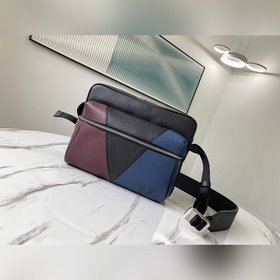 LV Артикул： M30703 Сумка-почтальон Outdoor Сложный процесс инкр