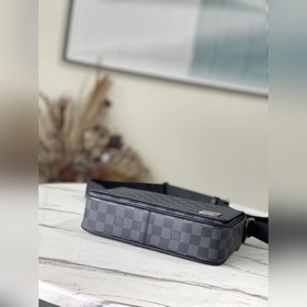 LV Артикул： N42710 Черный маленький почтальон Изготовлена из про