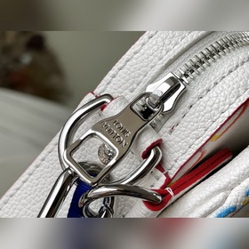 LV Модель： M20665 2022 Новая модель Почтовая сумка Отражает модн