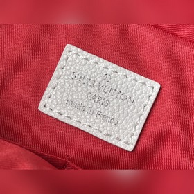 LV Модель： M20665 2022 Новая модель Почтовая сумка Отражает модн