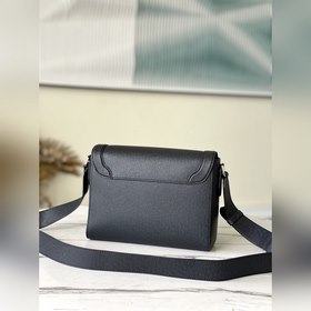 LV Модель： M30807 Черный Новая сумка-почтальон New Flap Тонкая т