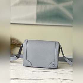 LV Модель： M30808 Серый  Новая сумка-почтальон с клапаном Тонка