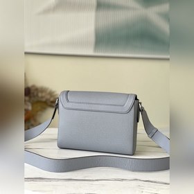 LV Модель： M30808 Серый  Новая сумка-почтальон с клапаном Тонка